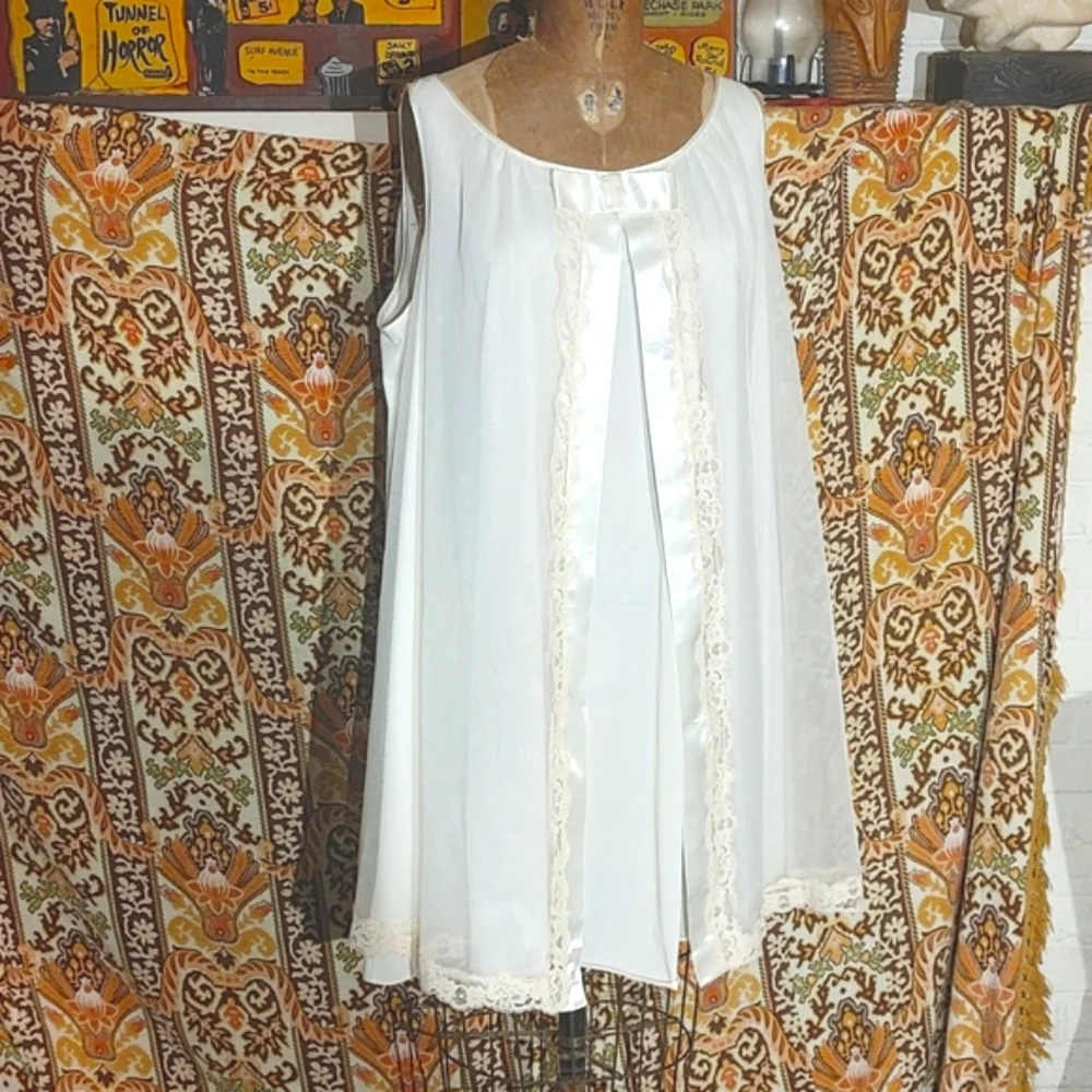 1950s fluffy old vintage rag! Gorgeous